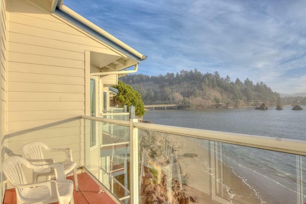 Vila Dock Of The Bay 305 Lincoln City Exteriér fotografie